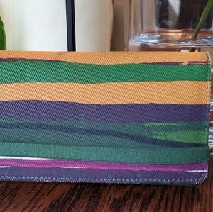 Bi-fold Kate Spade Saturday wallet